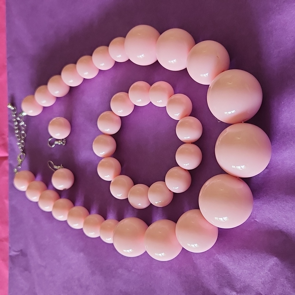 Light Pink 50's Faux Pearl Statement/Fashion Jewelry Set